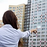 Стоит ли сейчас покупать квартиру в новостройке?
